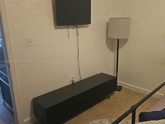 3rd image of 615 NE 4th St #2