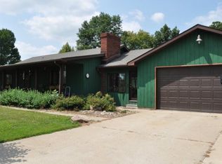 9071 E 1425 North Rd, Fairmount, IL 61841