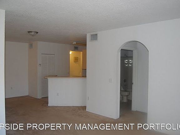 2nd image of 302 Belmont Ln