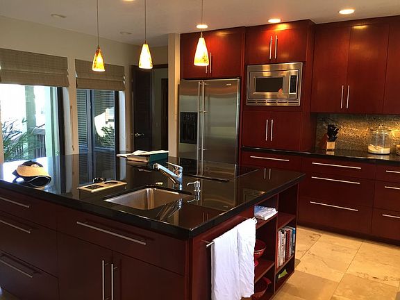 4th image of 807 Shoreside Dr