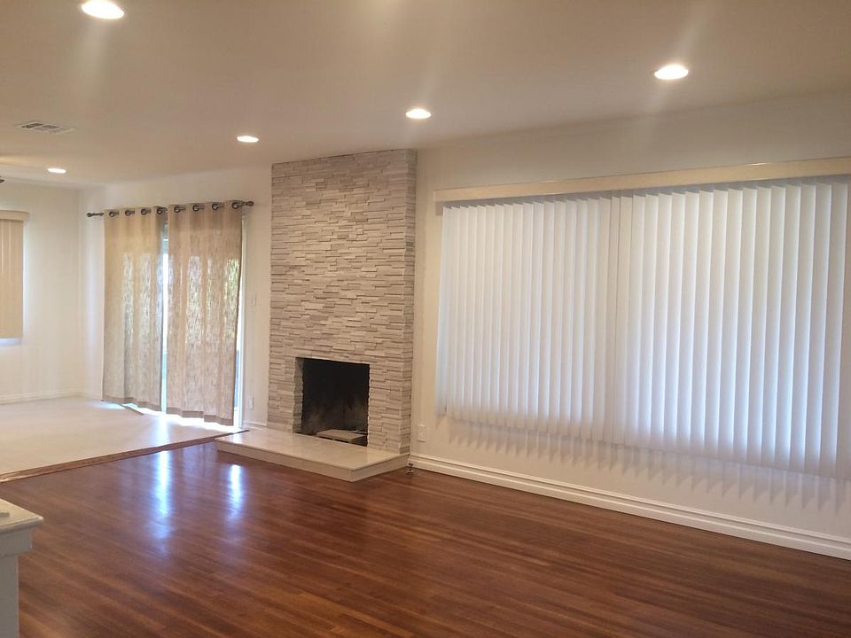 1st image of 10100 Odessa Ave