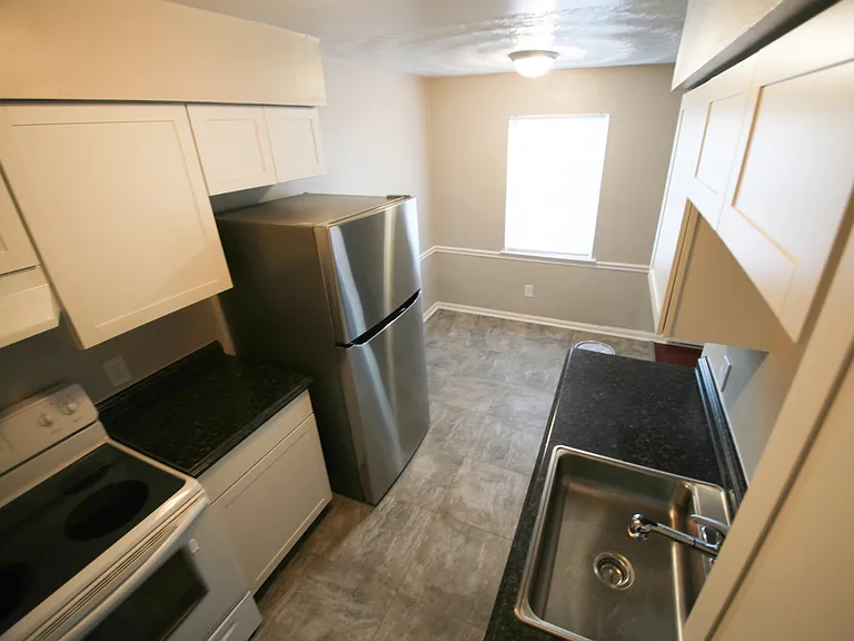 4th Bay Apartments — Photo 12