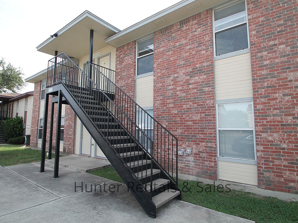 1st image of 1510 Benttree Dr APT D
