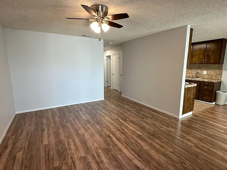 297 E Bullard Ave #136 — Photo 3