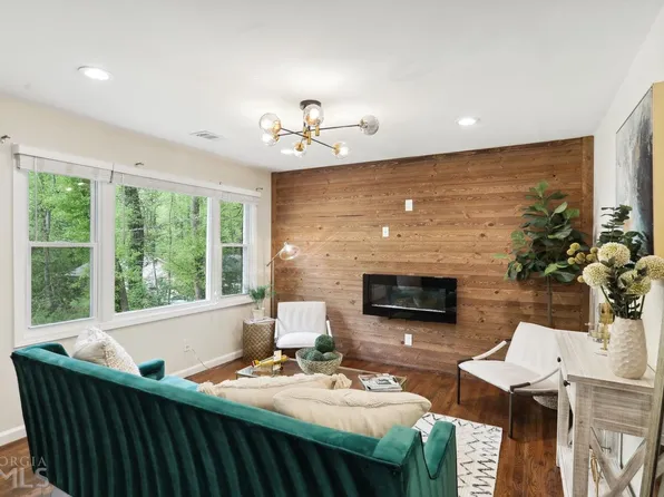 1320 Willow Trl SW, Atlanta, GA 30311