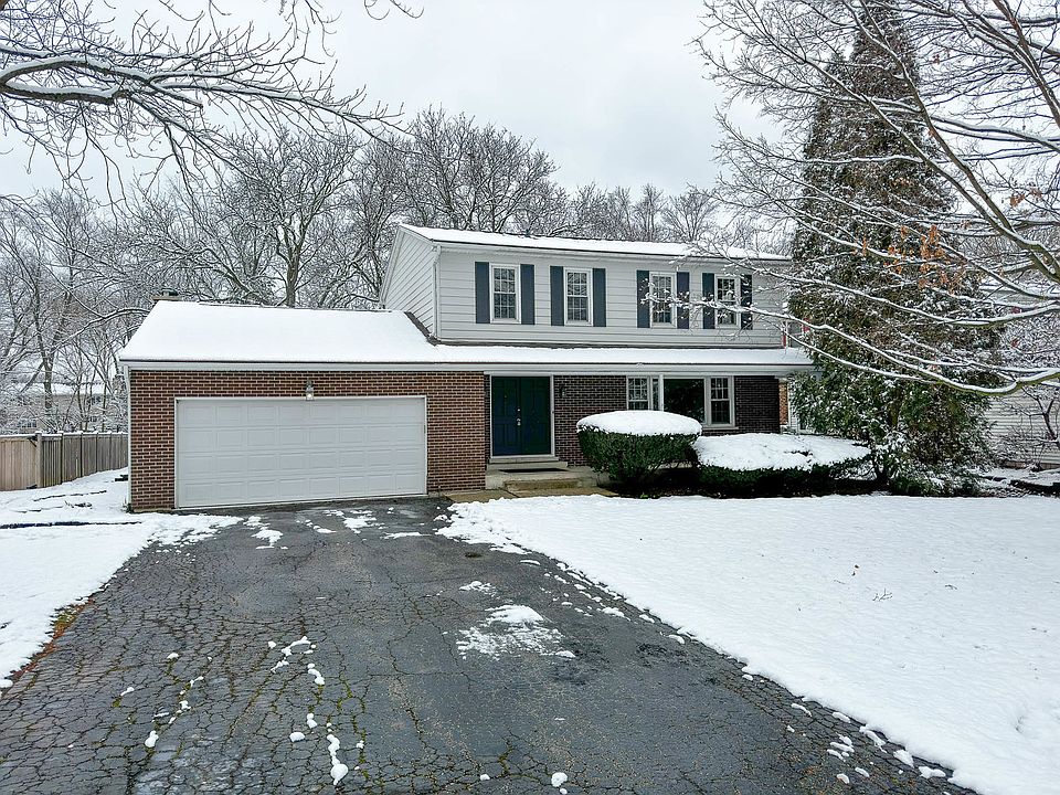 1st image of 22W269 Glen Valley Dr