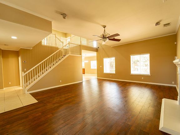 2nd image of 3374 Keats Ave