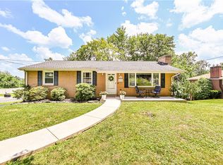 120 Northumberland Dr, Irwin, PA