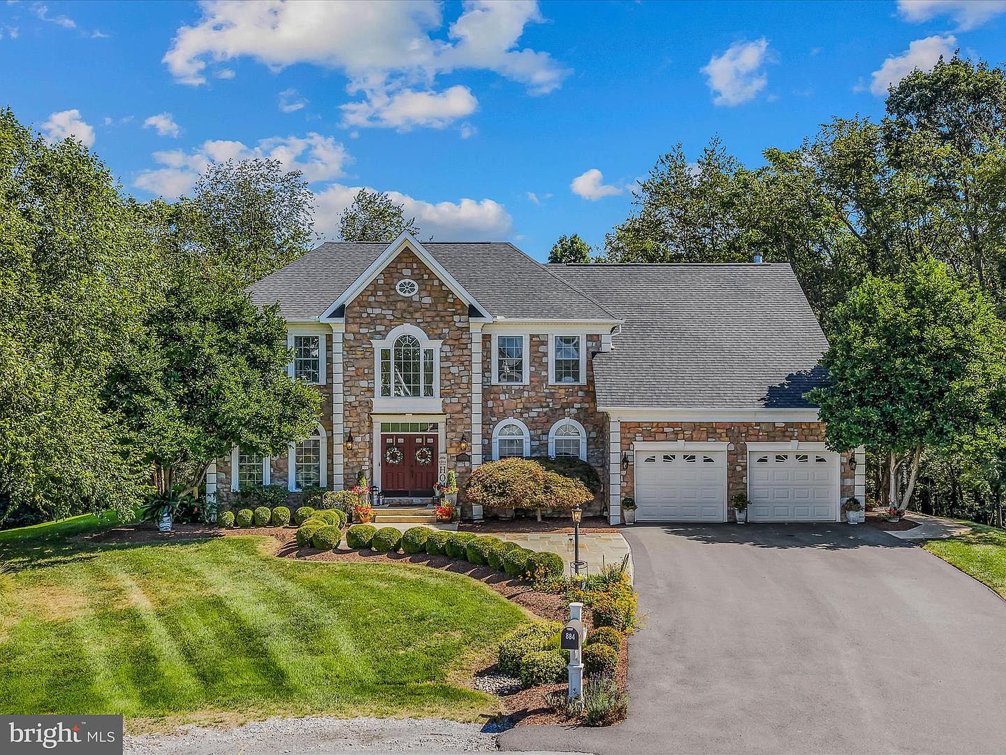 884 Rivanna Run, Falling Waters, WV 25419 | Zillow
