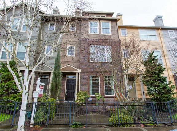 2nd image of 6073 NE Alder St