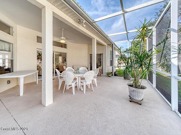 4th image of 162 Sanibel Way