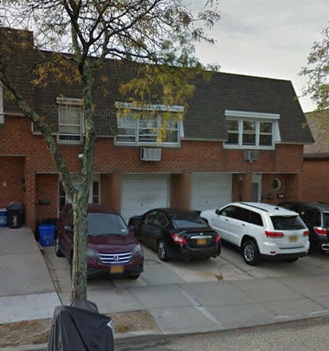 1st image of 24052 68th Ave #2nd
