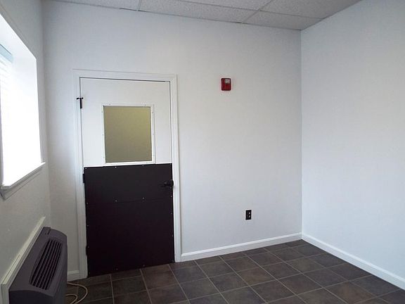 5th image of 837 Upper Union St Unit C11