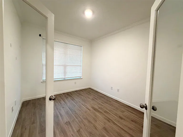 1348 Bright Hill Dr — Photo 3