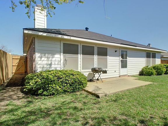 2nd image of 328 Tioga Dr