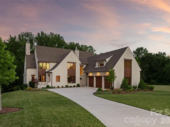 213 Crest Ct, Weddington, NC 28104