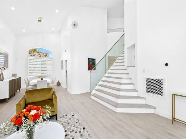 15611 SW 16th Court, Pembroke Pines, FL 33027