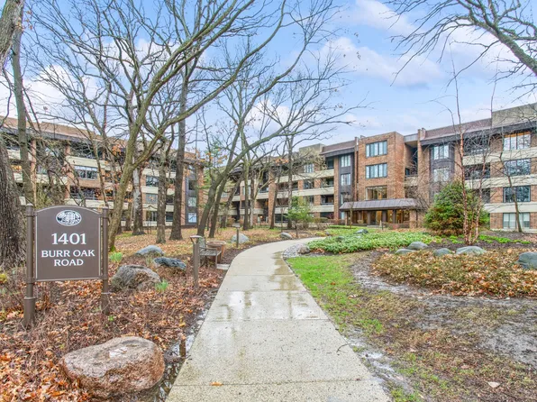 1401 Burr Oak Rd APT 314B, Hinsdale, IL 60521