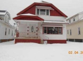 3206 S 11th St, Milwaukee, WI 53215