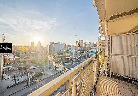 5th image of 41-25 Kissena Blvd #4SS