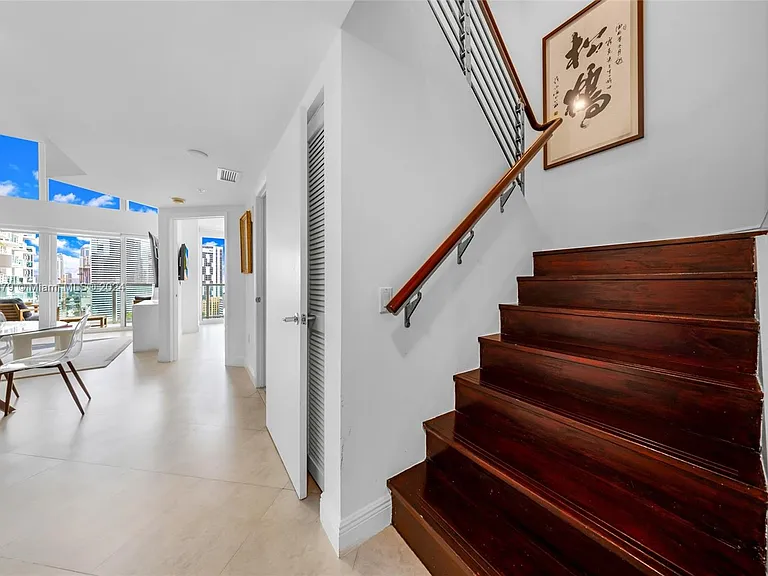 41 SE 5th St #1507 — Photo 23
