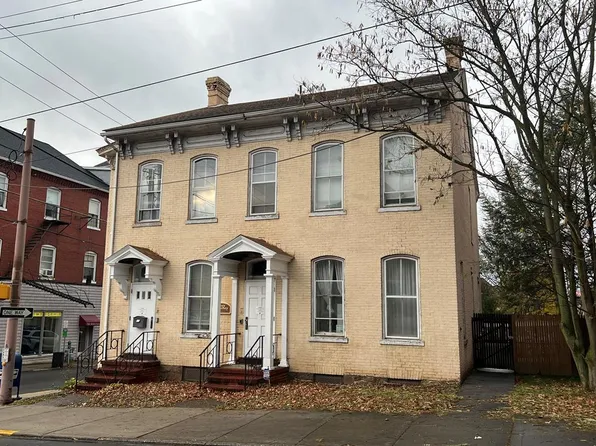 401 7th St, Huntingdon, PA 16652