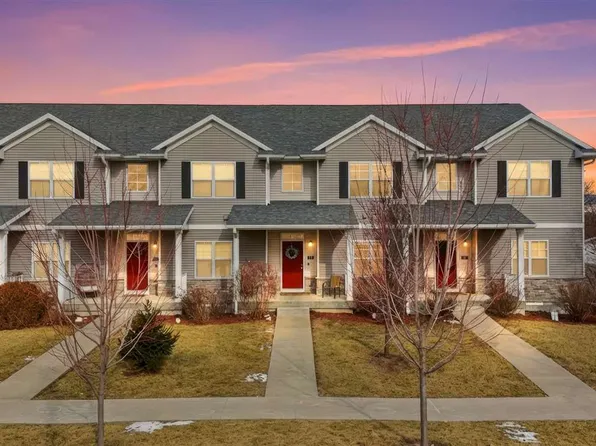 118 W 3rd St, Washington, IA 52353