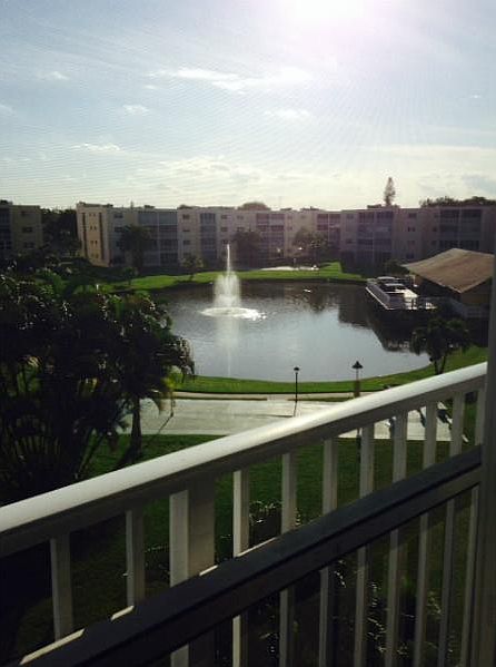 1st image of 206 SE 10th St APT 404