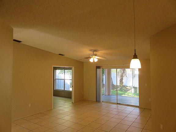 4th image of 2387 Pinehurst St