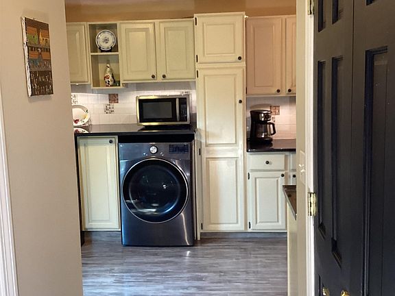 3rd image of 44 Quarry Circle #44