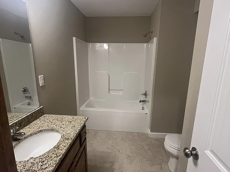 455 Ash Ct — Photo 23