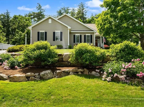 64 Sandstone Drive, Bedford, NH 03110