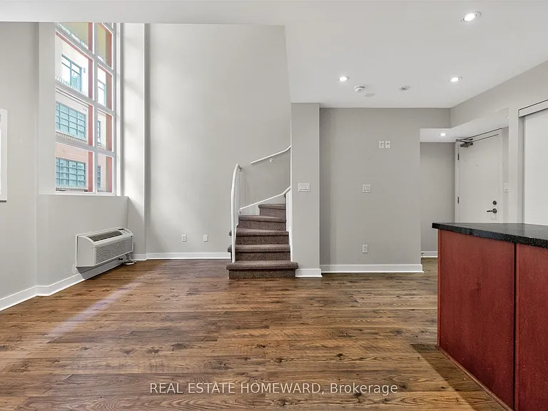 21 Earl St #115 — Photo 3