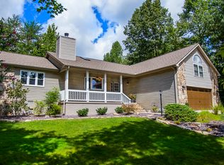 22 Laurelton Ct, Crossville, TN 38558