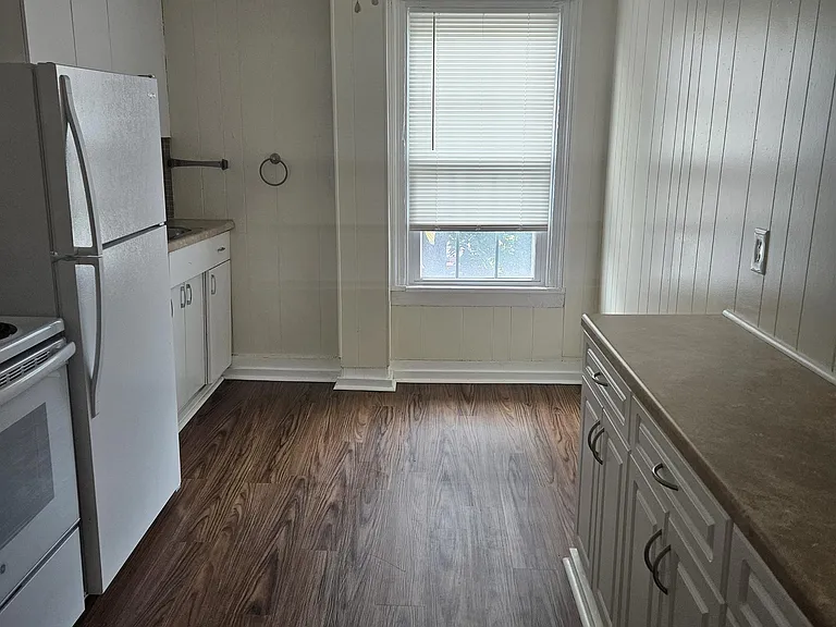 36-38 E Main St #4 — Photo 2