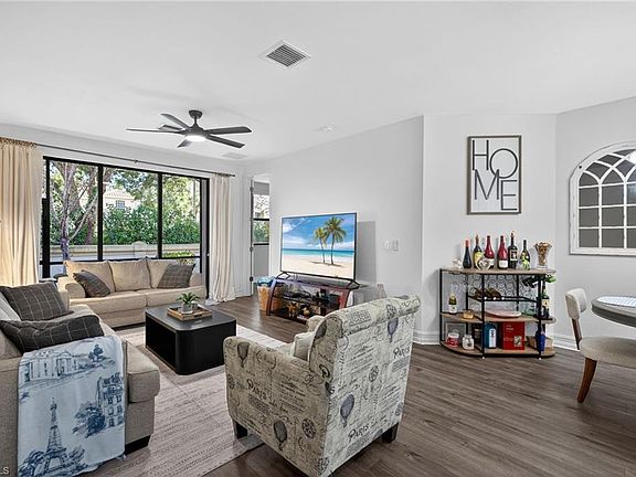 5th image of 7845 Bristol CIR