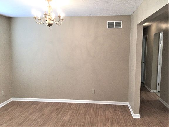 4th image of 675 Linn Ct