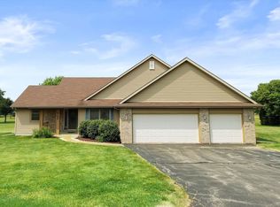 N6160 Cedar Ct, Elkhorn, WI 53121