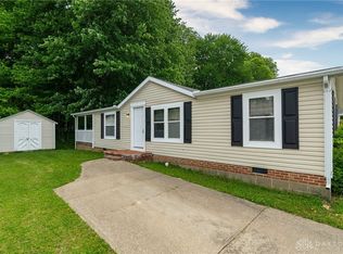 17 Bay Meadow Dr, Batavia, OH 45103