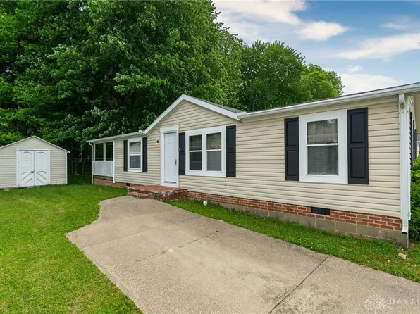 17 Bay Meadow Dr, Batavia, OH 45103