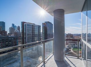 802 S Wells St #3202, Chicago, IL 60607