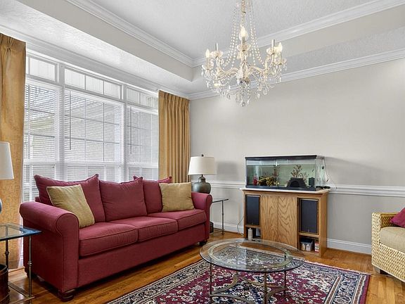 5th image of 1194 Eagle Crest Blvd SW