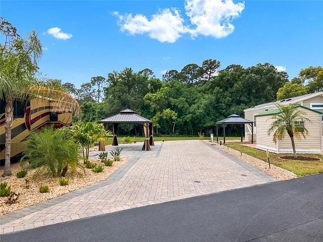 1st image of 16532 SUNSHINE AVENUE