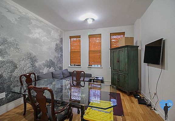 4th image of 195 Richards St #1A