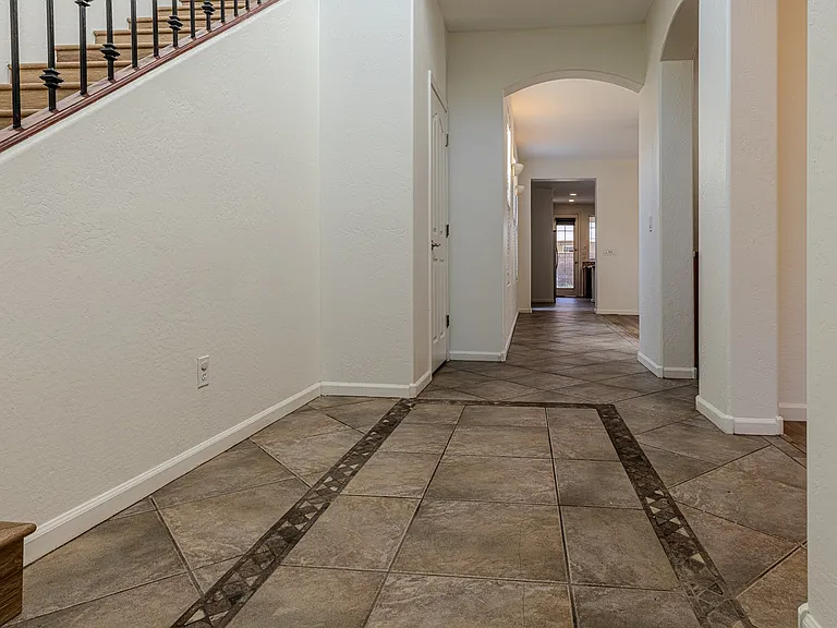 2051 E Carla Vista Dr — Photo 12
