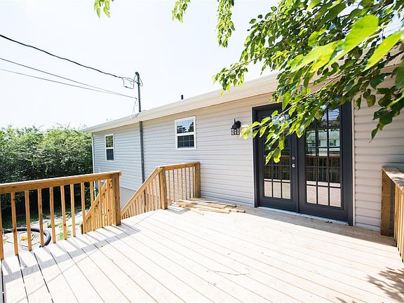 3rd image of 3620 Sundart Dr