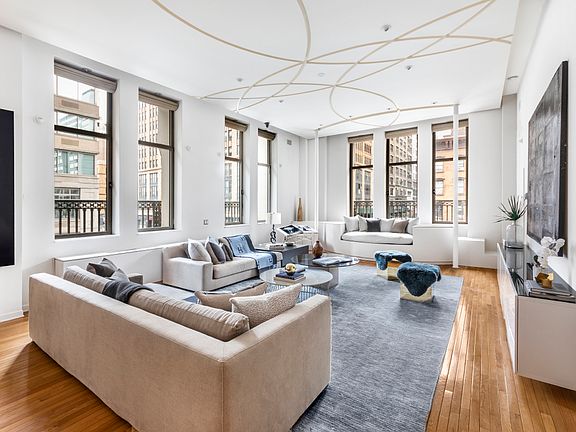 4th image of 252 7th Ave APT 3I