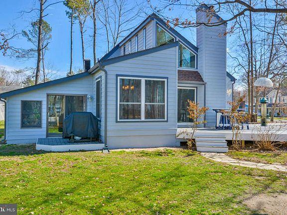 2nd image of 621 Zaidee Ln
