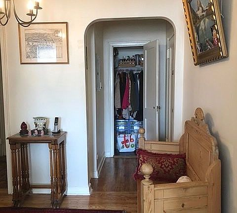 3rd image of 124 Woodside Grn APT 2A