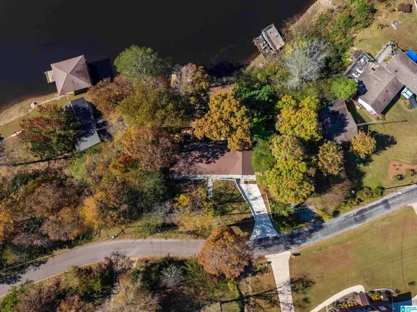 332 Lakeshore Ln, Oneonta, AL 35121